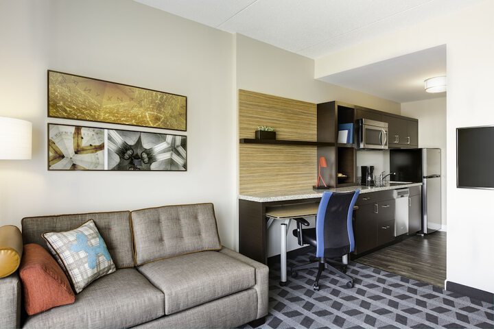 Room 14 of 25