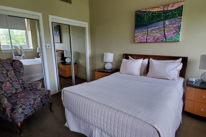 Room 21 of 33