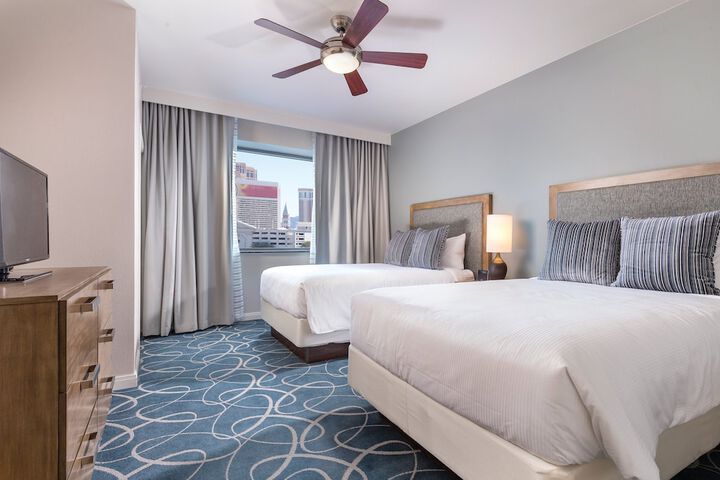 Room 32 of 57