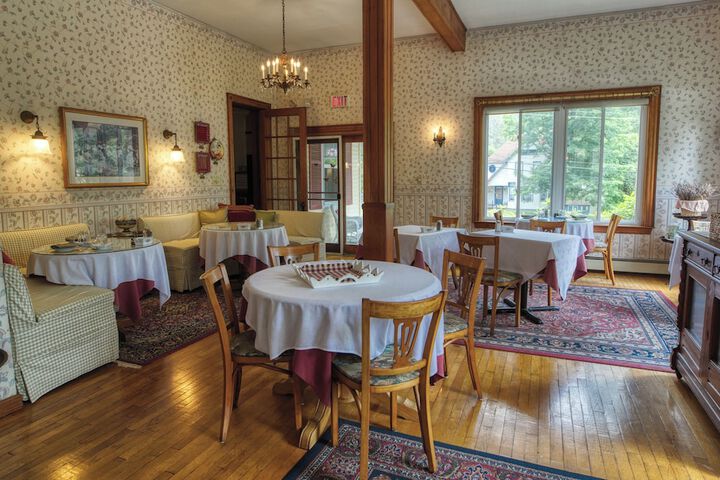 Rockwell Falls Inn and Wine Bar