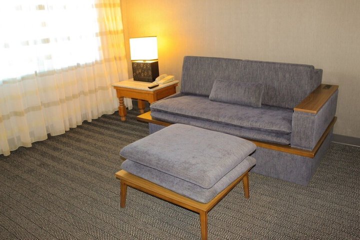 Room 46 of 65