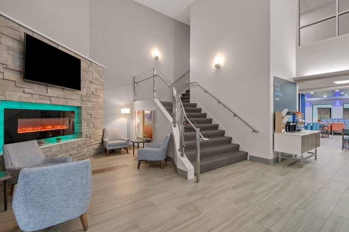 Hotel 4 of 90
