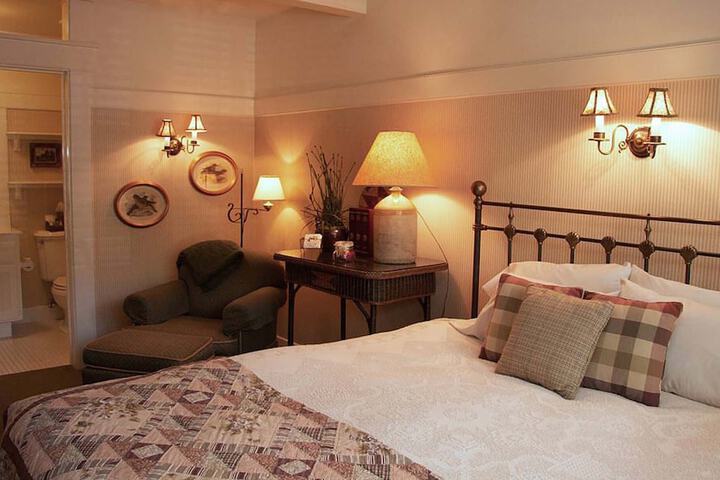 Room 79 of 119