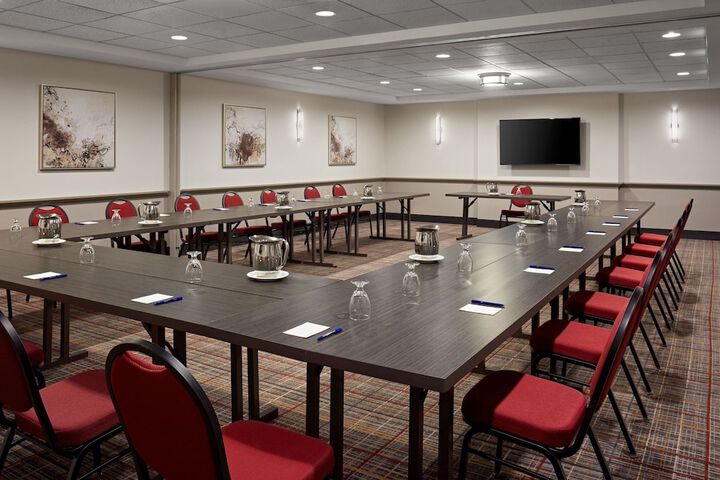 Delta Hotels by Marriott Sherbrooke Conference Centre