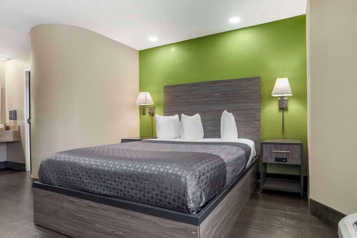 Room 22 of 29