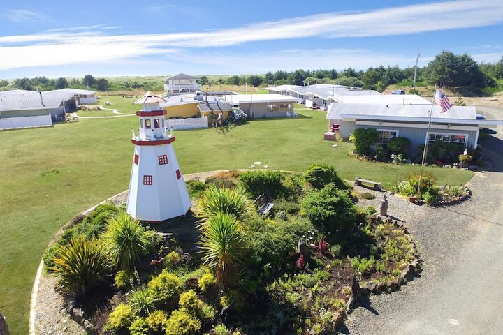 Beachwood Condos & Resort