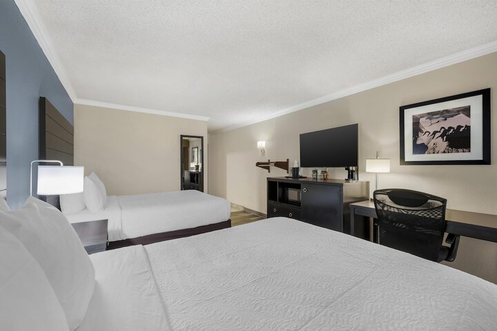 Best Western Airport Albuquerque InnSuites Hotel & Suites
