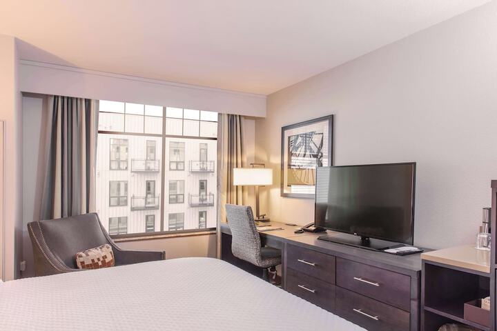 Room 15 of 22