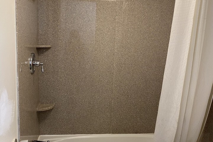Room 23 of 37