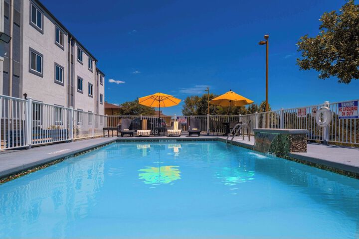 Pool 7 of 82