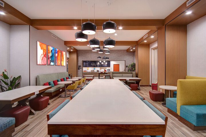Hampton Inn & Suites Ontario Rancho Cucamonga