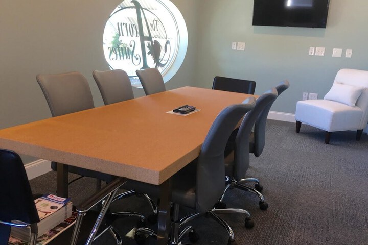 The Acorn Suites