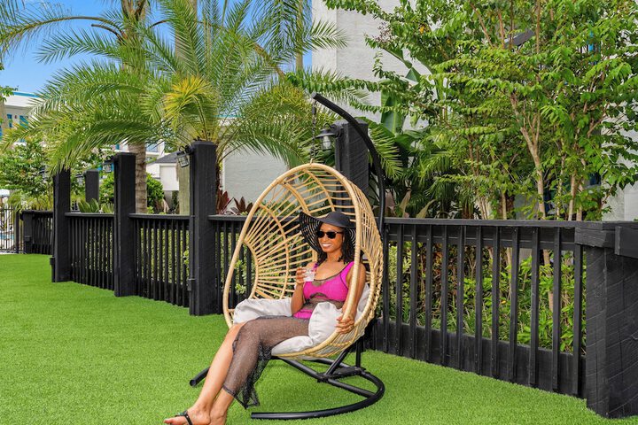 OASIS BAY SUITES Tampa, Busch Gardens, USF