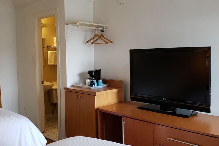 Room 15 of 63