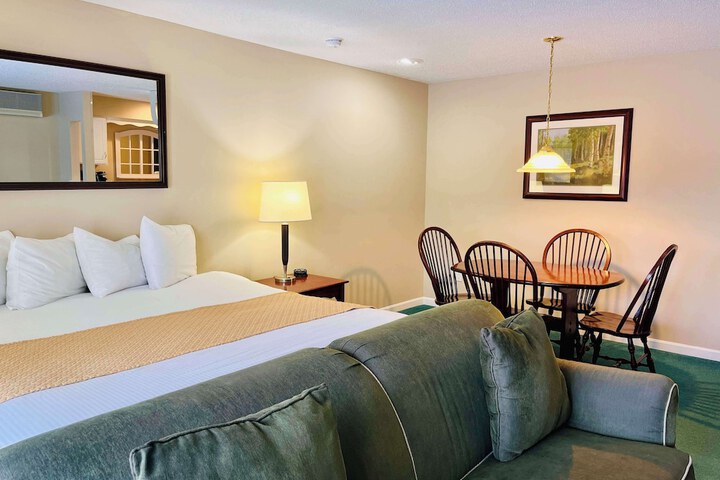 Nordic Village Resort