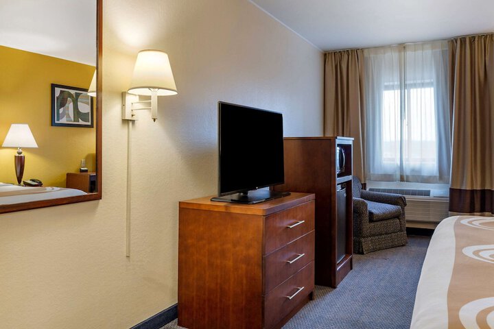 Quality Inn & Suites Zanesville City Center