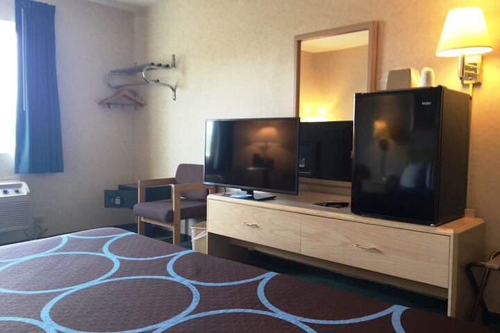 Room 37 of 44