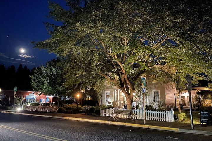 McCully House Inn