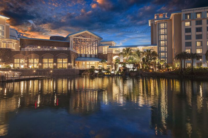 Universals Loews Sapphire Falls Resort
