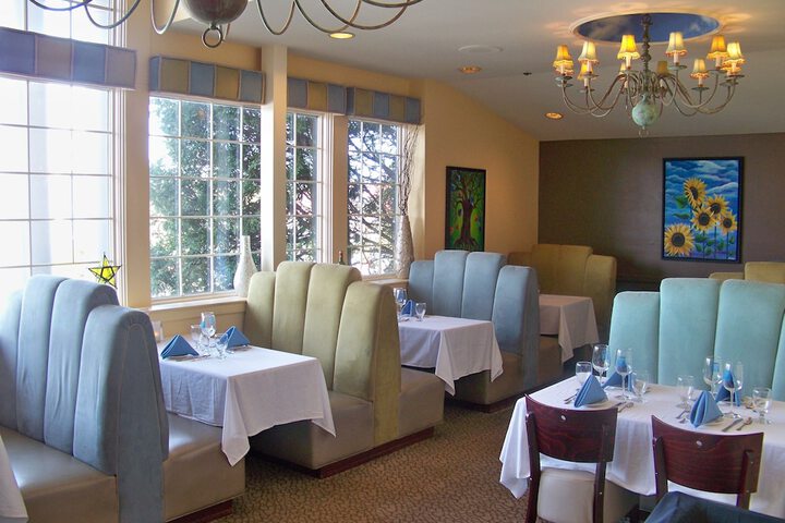 Dining 118 of 142