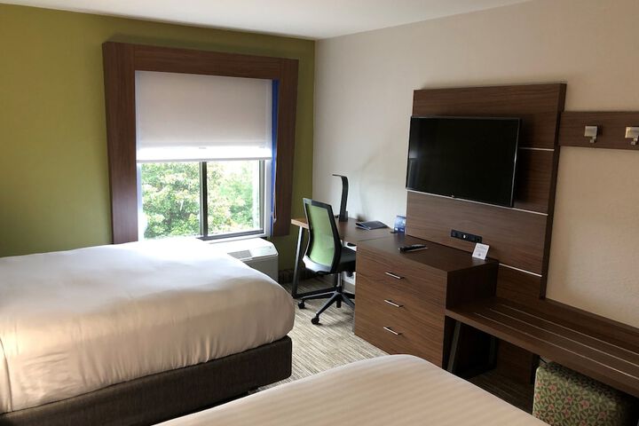 Room 22 of 47