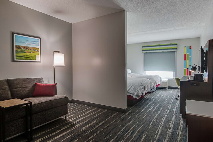 Room 10 of 24