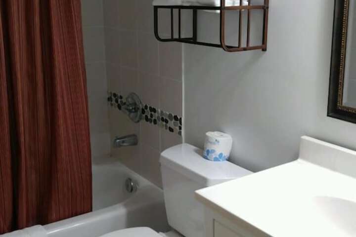 Room 42 of 49