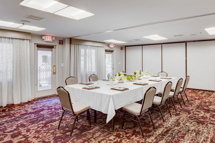 Ayres Hotel Costa Mesa / Newport Beach