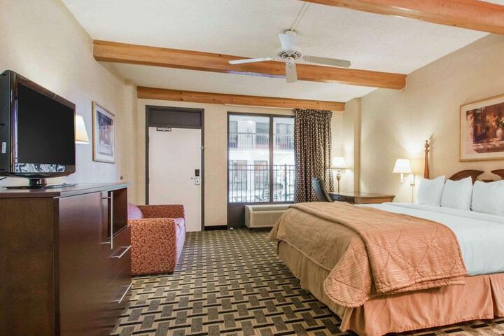 Quality Inn & Suites Ridgeland