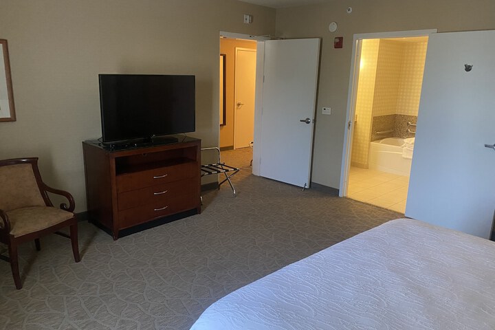 Room 15 of 23