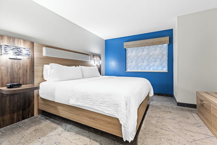 Holiday Inn Express Hotel & Suites FLORENCE NORTHEAST by IHG
