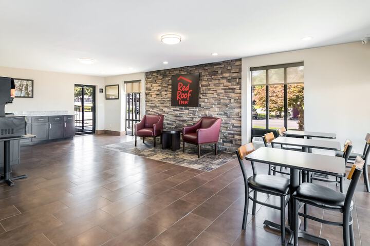 Red Roof Inn Dandridge