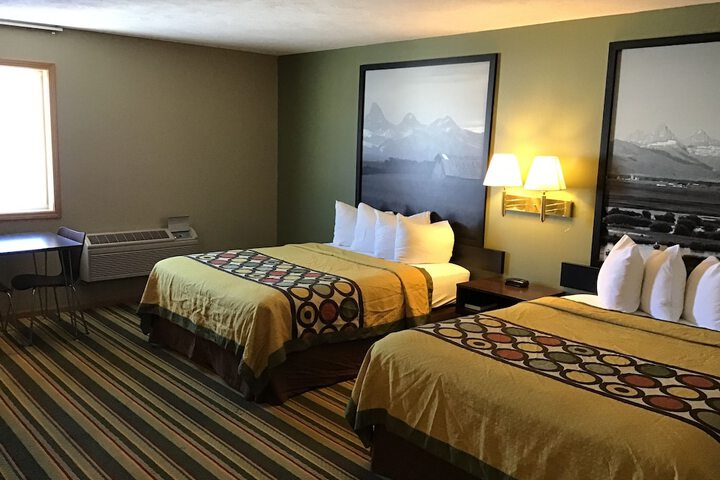 Room 18 of 30
