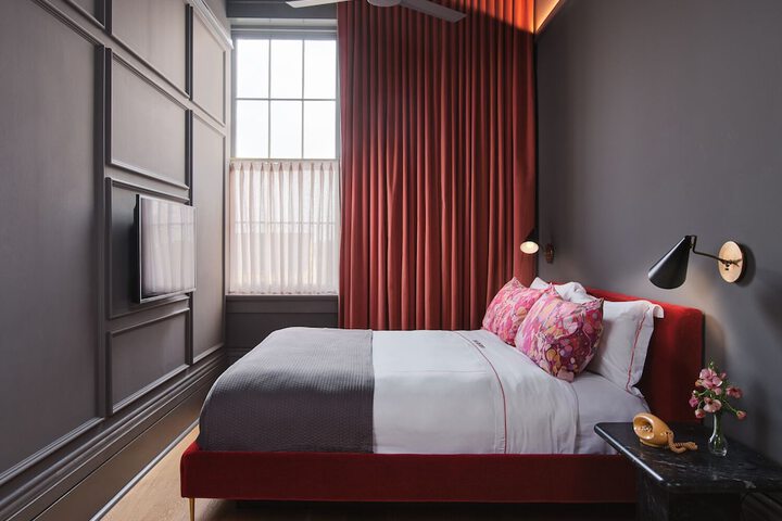 Room 15 of 51