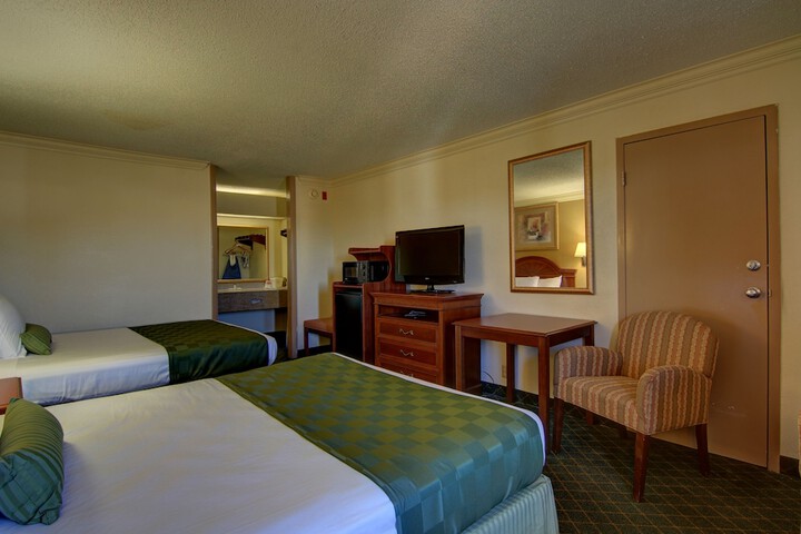 Room 26 of 40