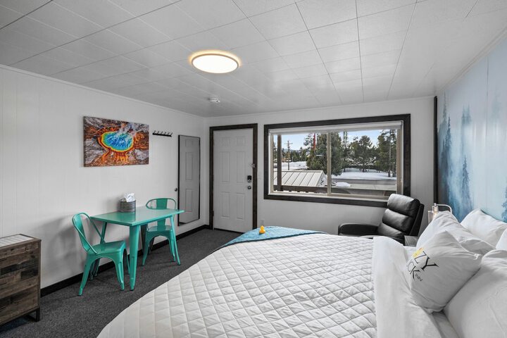 Room 26 of 70