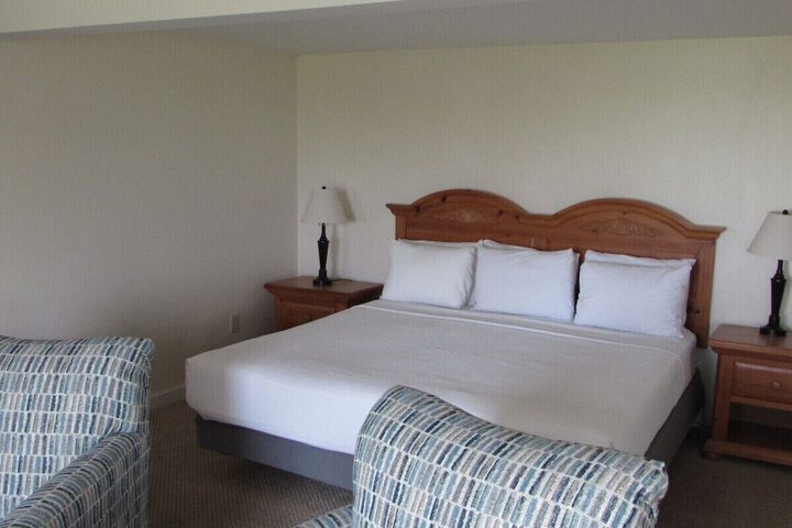 Lighthouse Inn