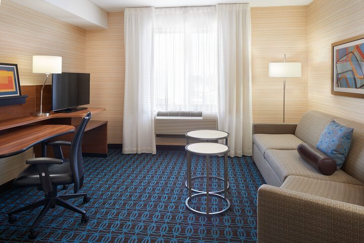 Room 16 of 18