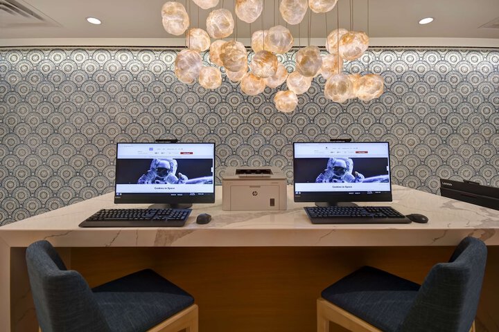 Business Center 54 of 54