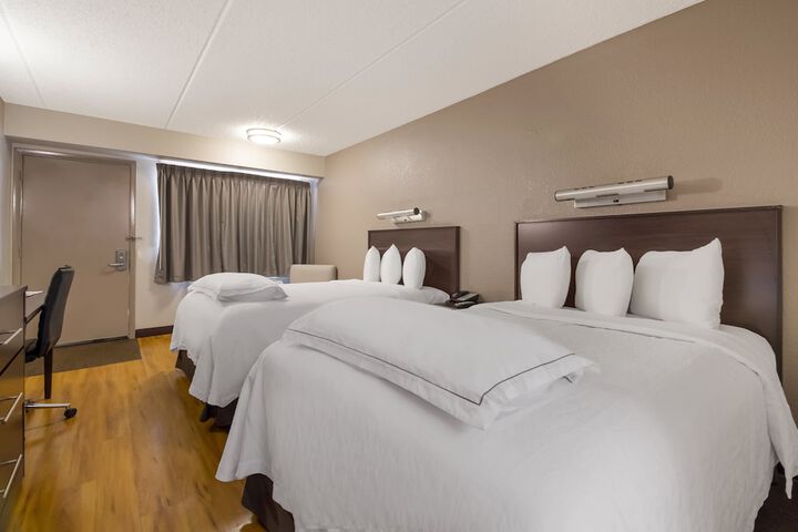 Room 10 of 35