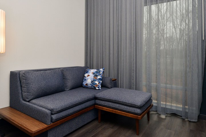 Courtyard by Marriott Raleigh Cary Crossroads
