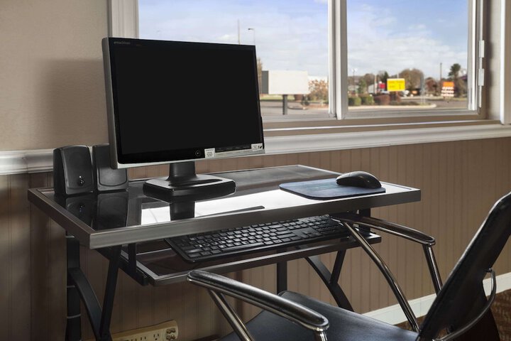 Business Center 40 of 46