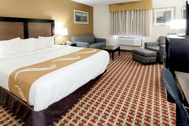 Room 9 of 39
