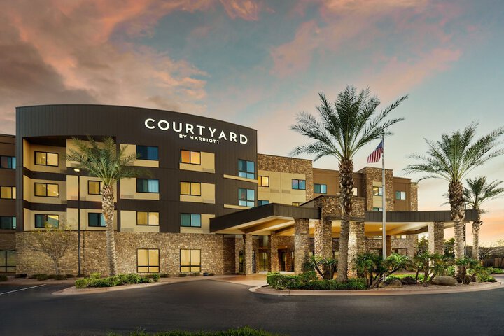 Hotel 2 of 71