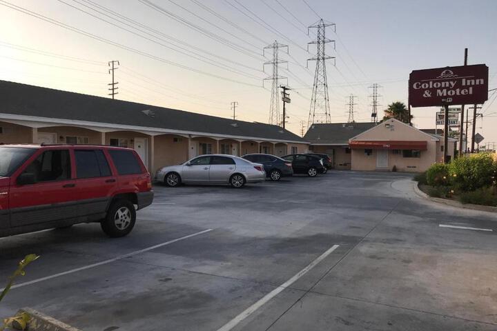 Colony Inn Motel