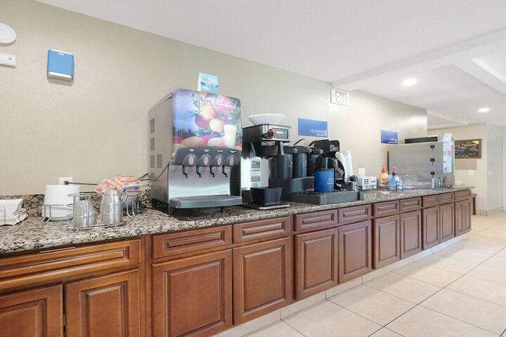 Breakfast/Coffee Service 53 of 57