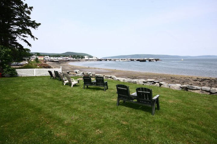Come From Away B & B Inn