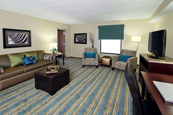 Room 10 of 40