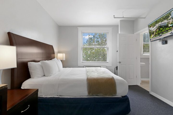 Room 74 of 149