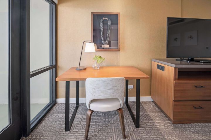 Room 32 of 188